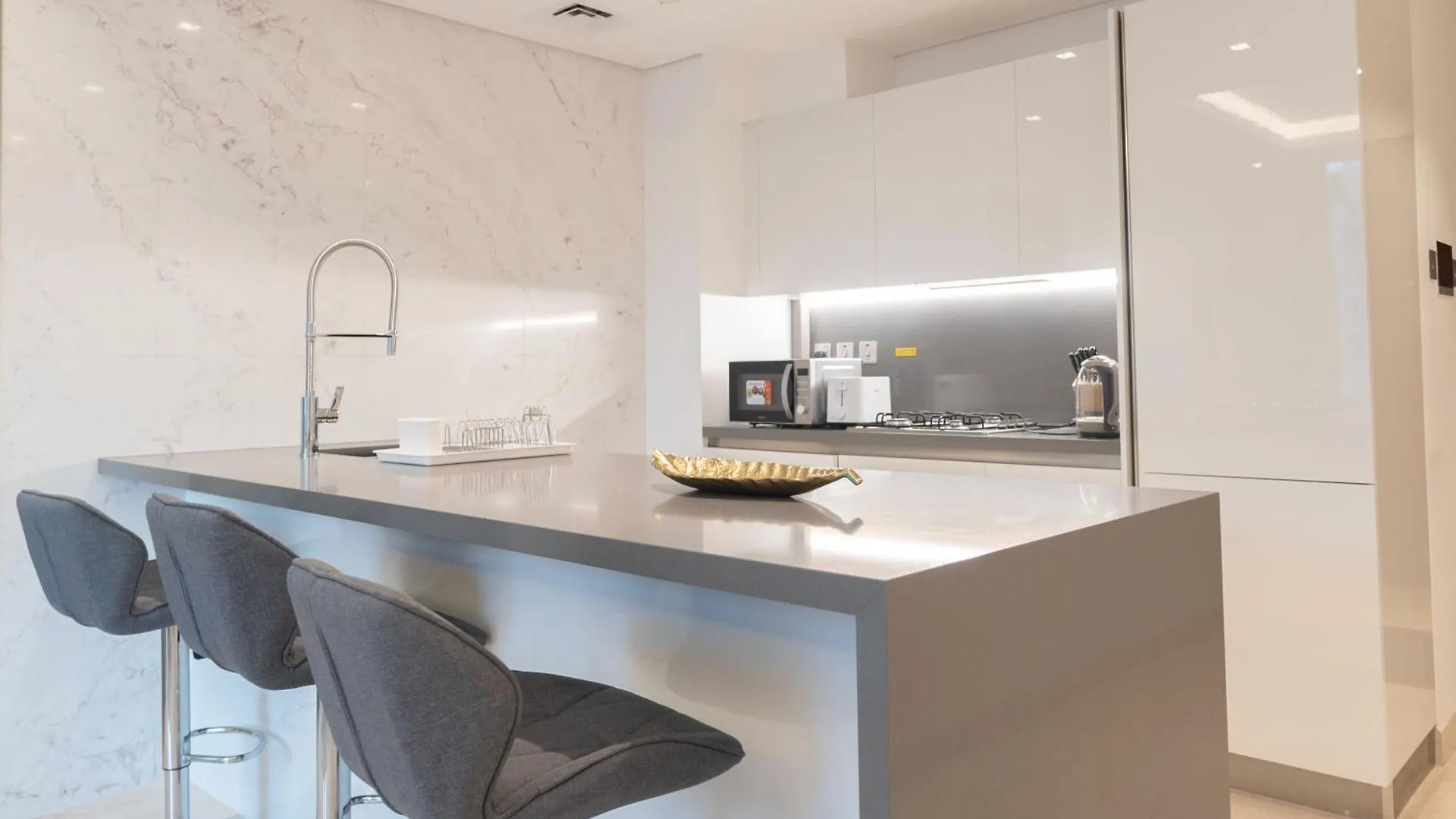 Brown Stone - Omniyat Burj Khalifa View Apartment Dubai