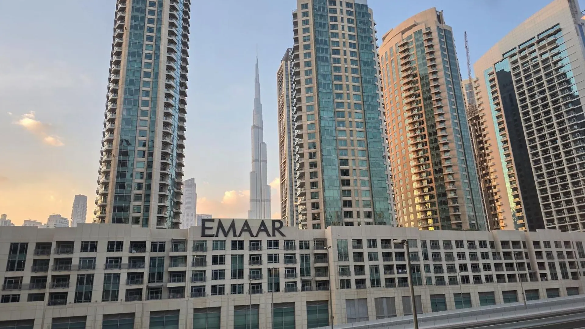 Brown Stone - Omniyat Burj Khalifa View location