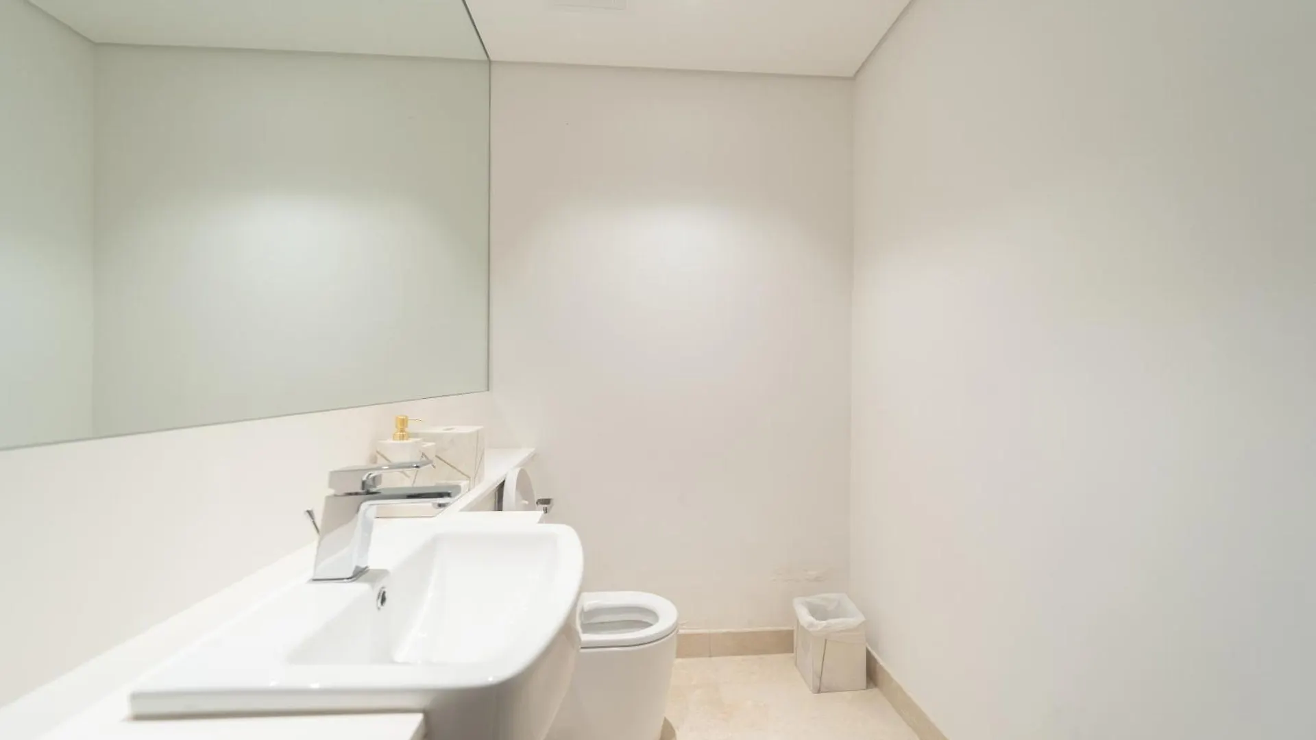 Brown Stone - Omniyat Burj Khalifa View Apartment Dubai