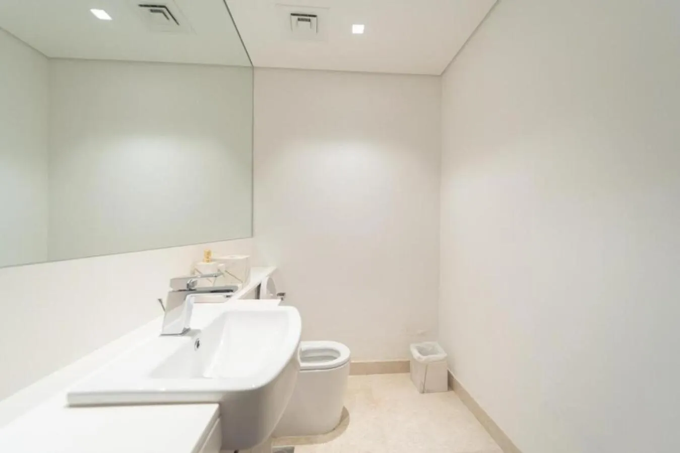 Brown Stone - Omniyat Burj Khalifa View Apartment Dubai